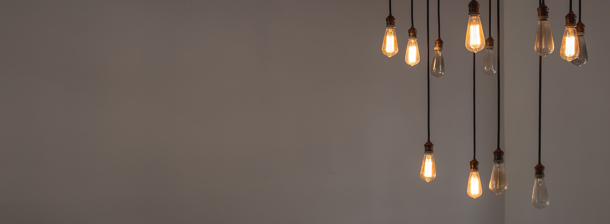 Yello hanging bulb